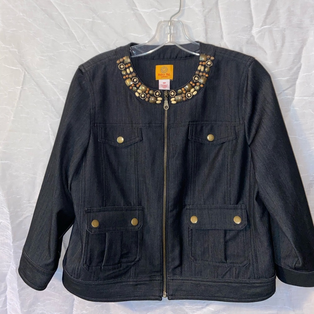 Nice dark gray Ruby Rd. women’s jacket